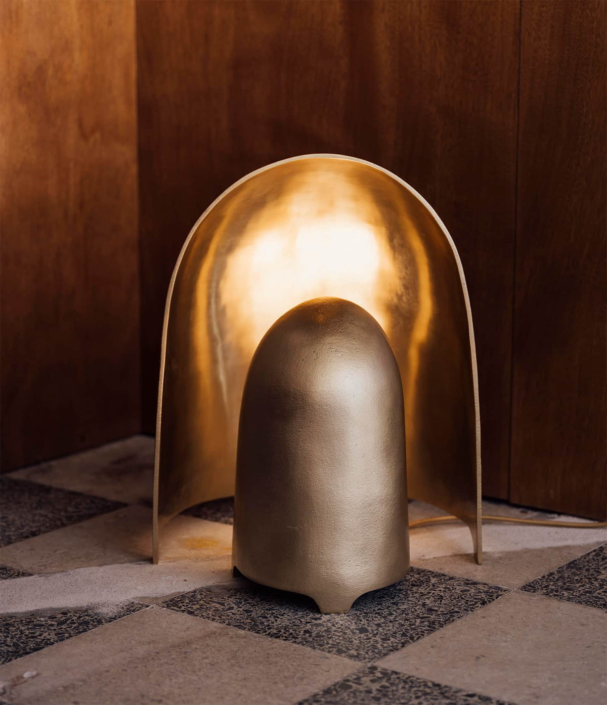 Lampe Echo by Brendan Ravenhill