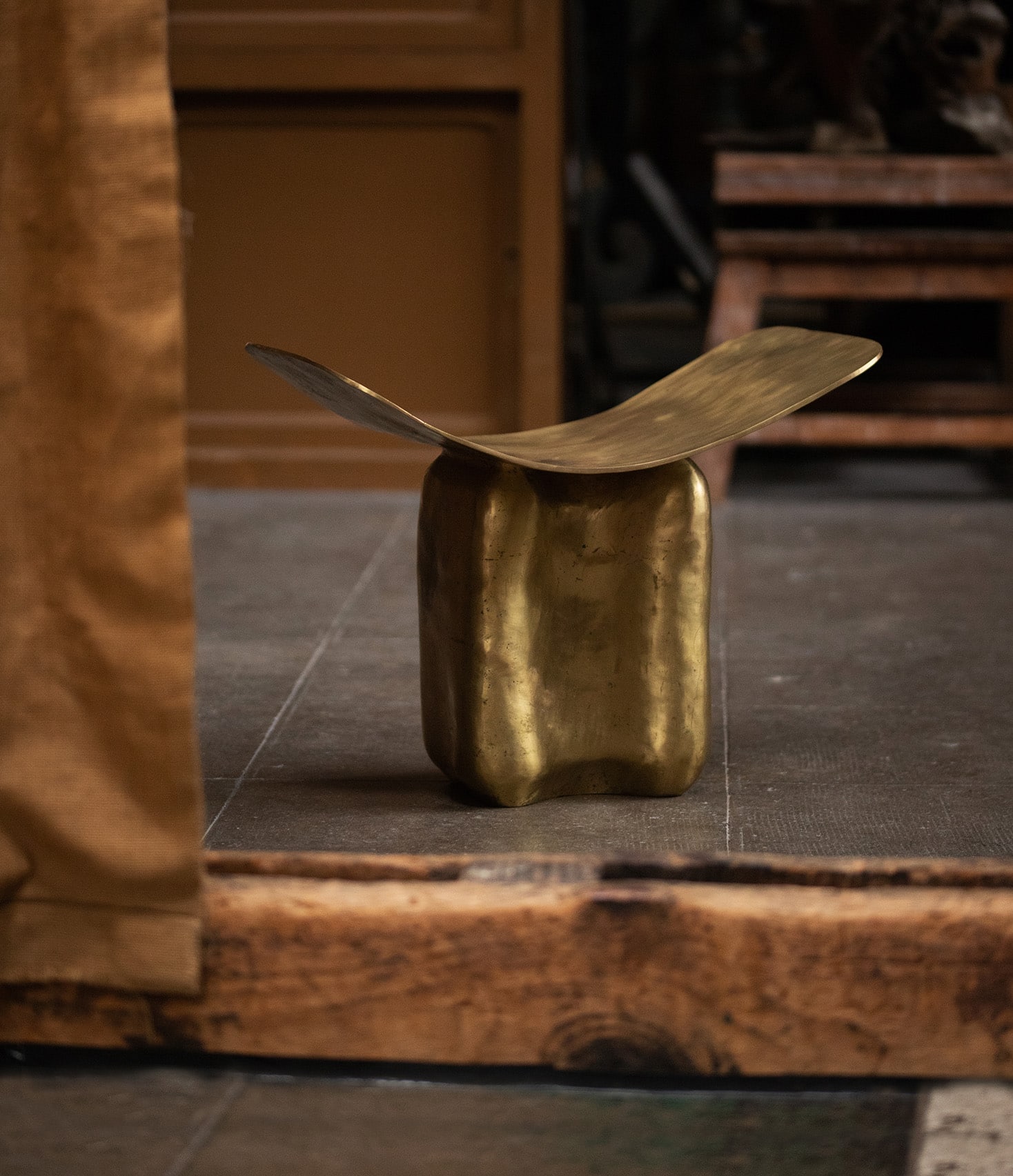 ADÉ STOOL - Maison Intègre